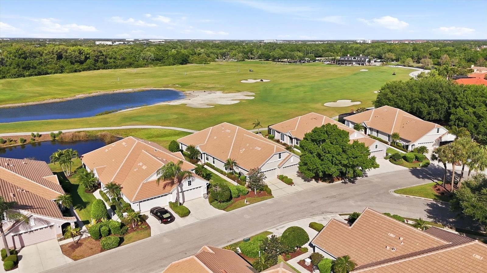 Image 33 of 44 For 6922 Woodmore Terrace