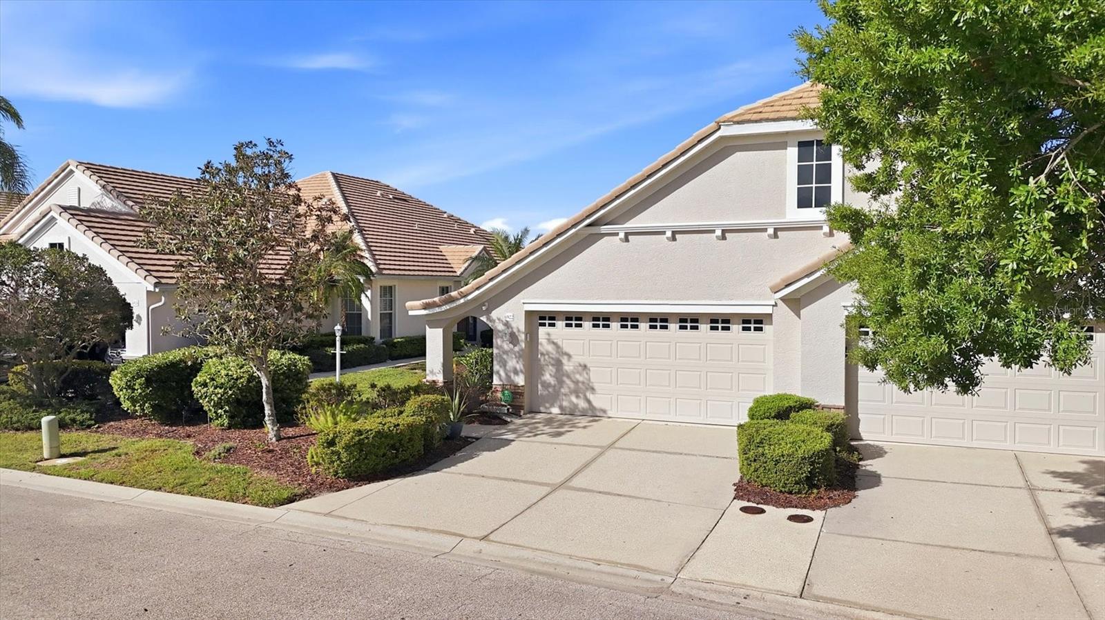 Image 36 of 44 For 6922 Woodmore Terrace