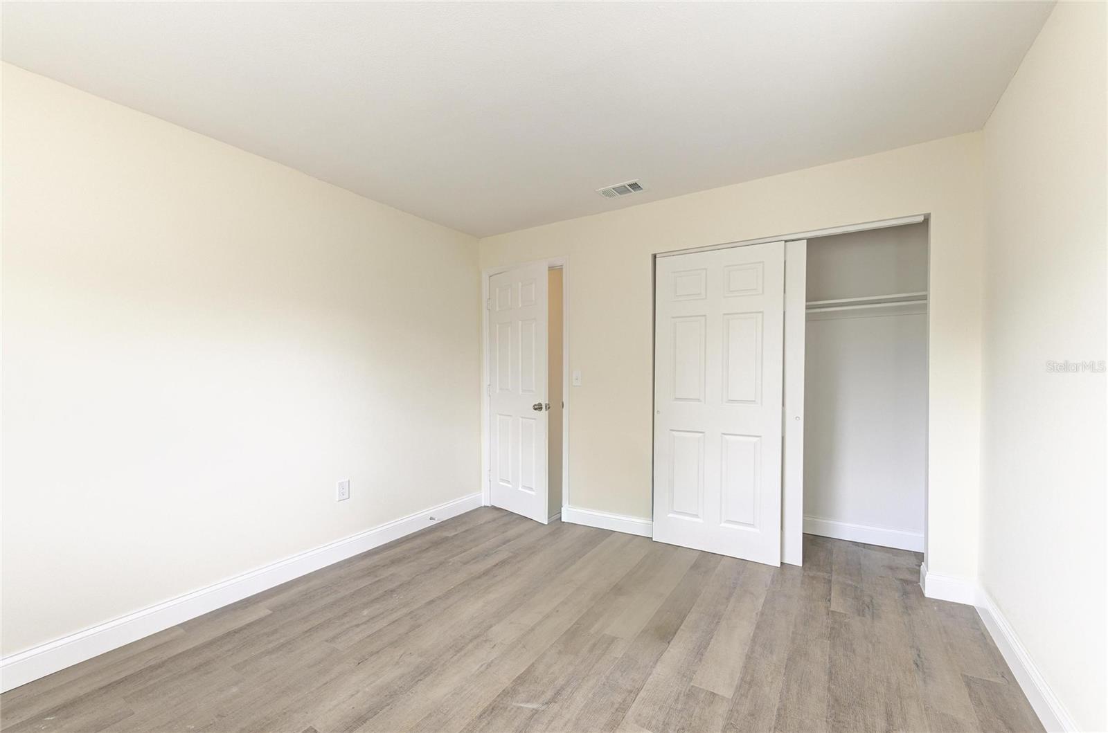 Image 11 of 19 For 3012 Clay Circle