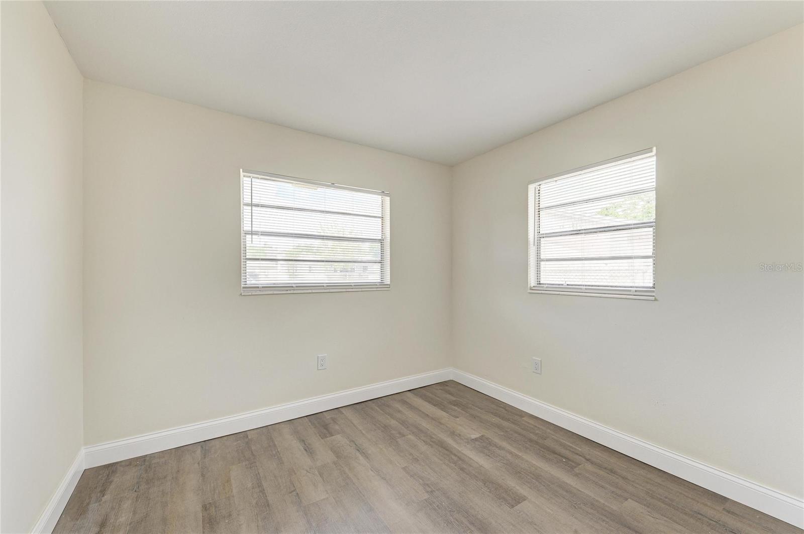 Image 13 of 19 For 3012 Clay Circle