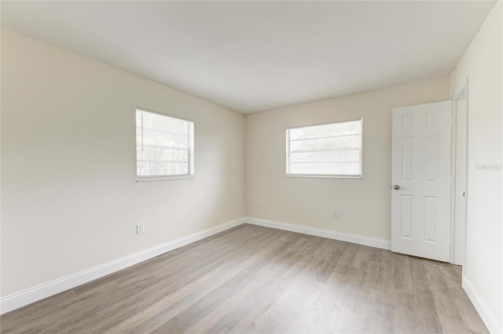 Image 8 of 19 For 3012 Clay Circle