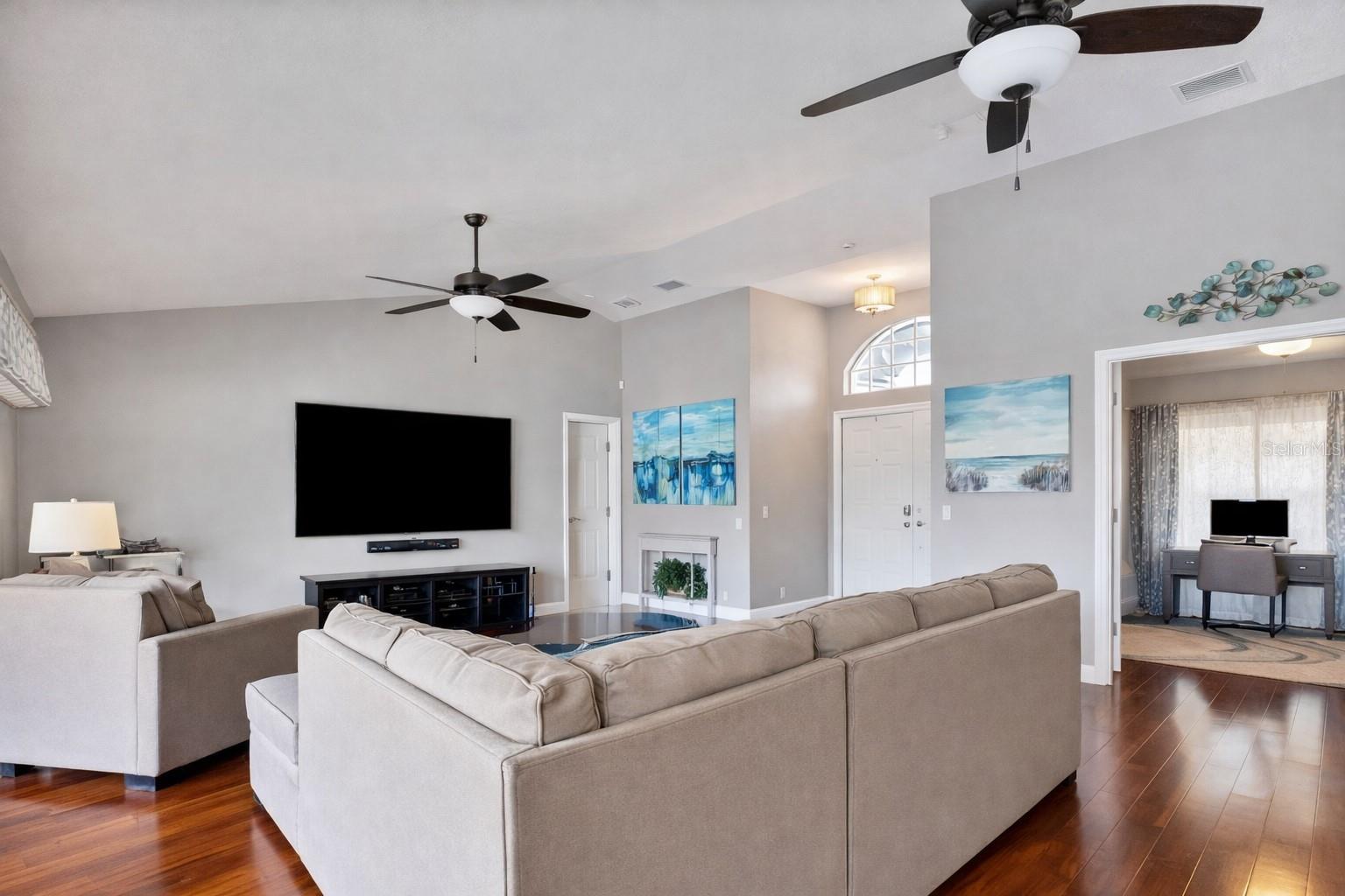 Image 4 of 34 For 4466 Pro Am Avenue E