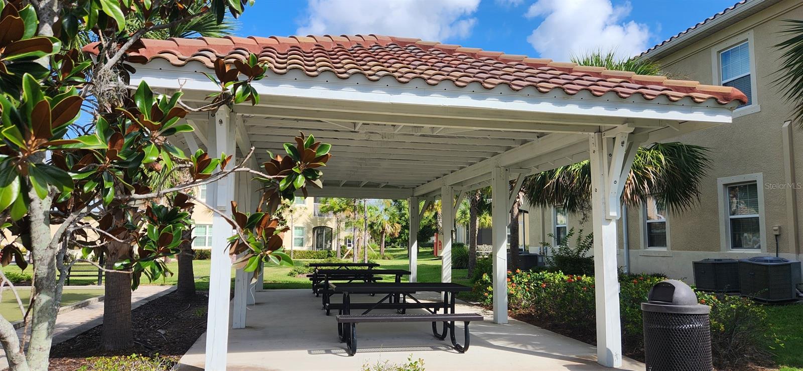 Image 8 of 8 For 8220 Enclave Way 101