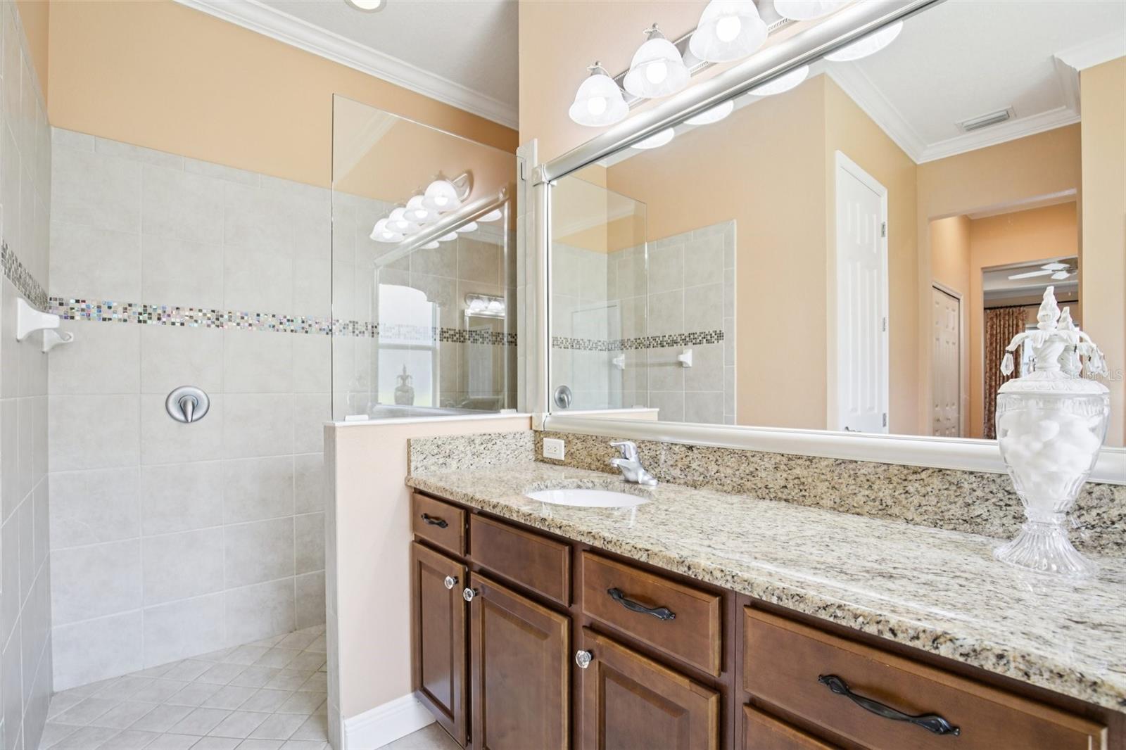 Image 36 of 49 For 4741 Mainsail Drive