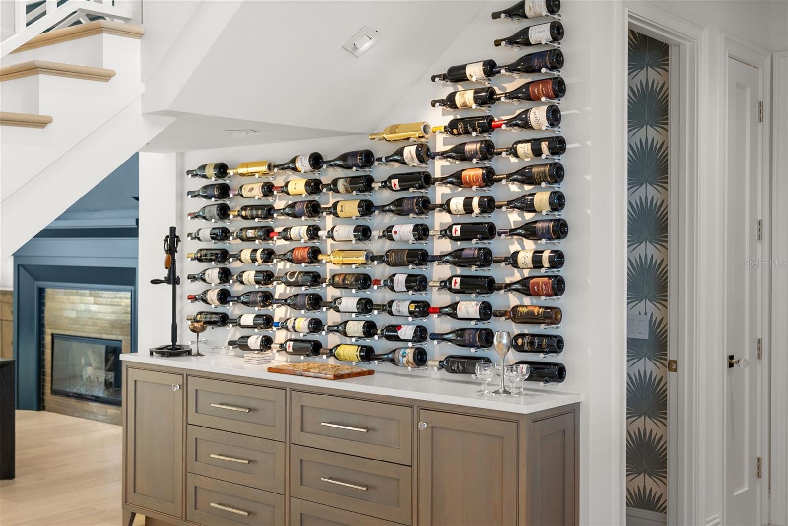 Image 28 of 100 For 361 Blvd Of The Presidents