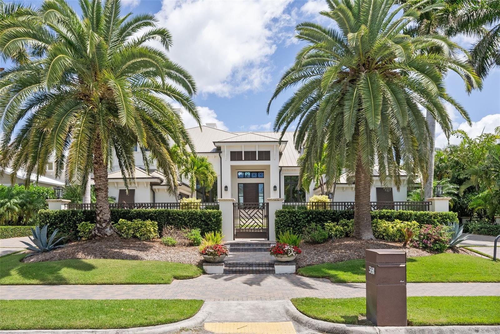 Image 3 of 100 For 361 Blvd Of The Presidents