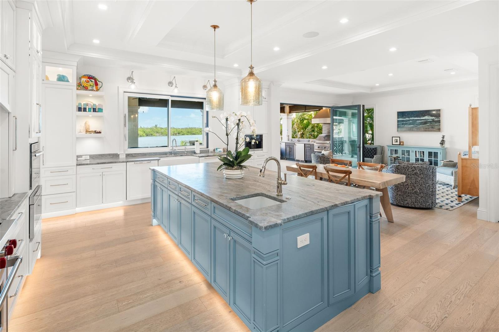 Image 38 of 100 For 361 Blvd Of The Presidents