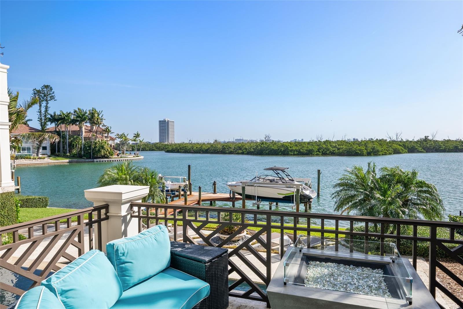 Image 49 of 100 For 361 Blvd Of The Presidents