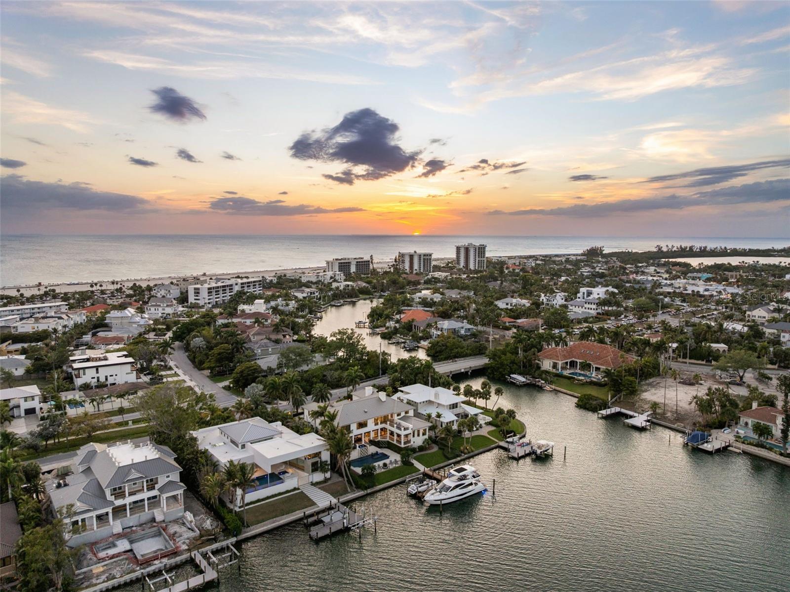 Image 6 of 100 For 361 Blvd Of The Presidents