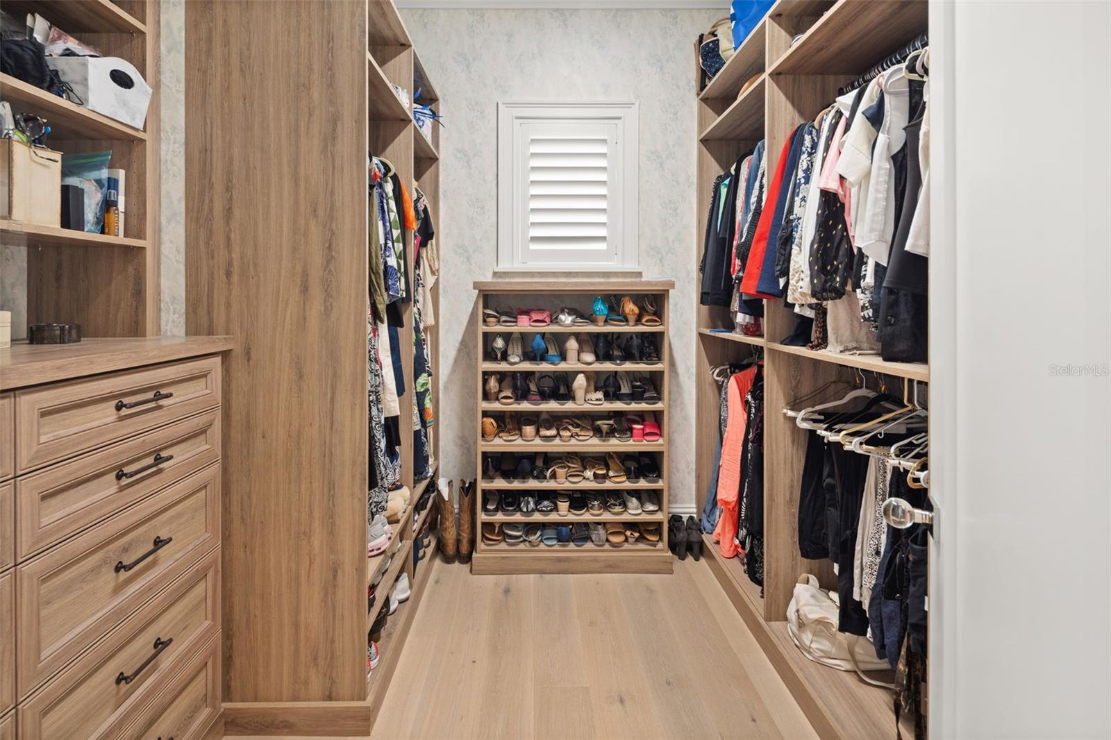 Image 71 of 100 For 361 Blvd Of The Presidents