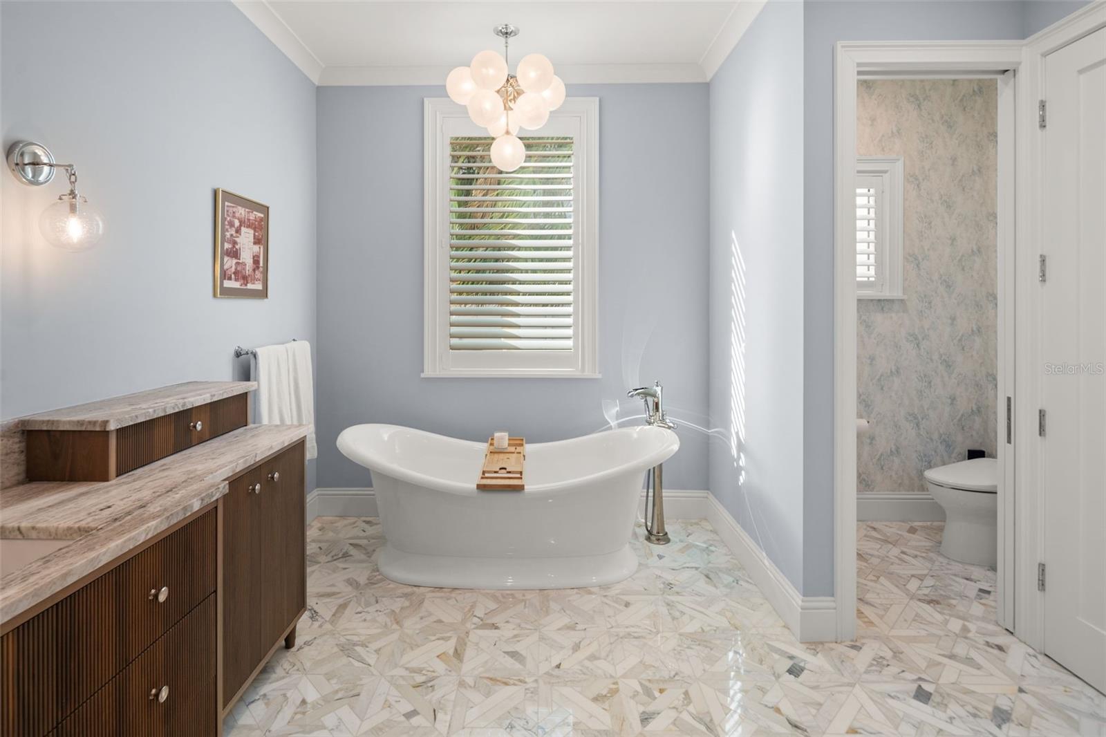 Image 73 of 100 For 361 Blvd Of The Presidents