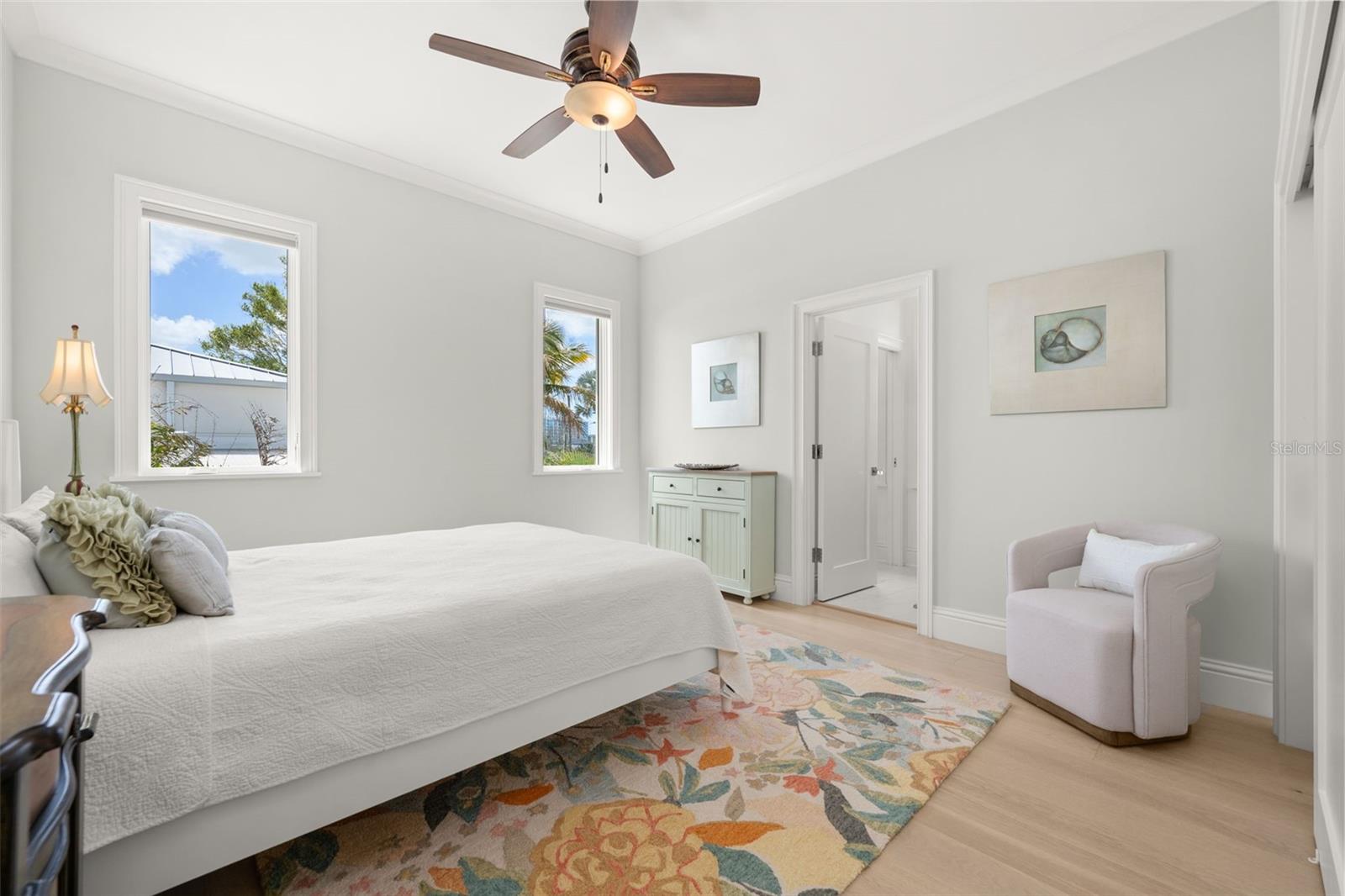 Image 83 of 100 For 361 Blvd Of The Presidents