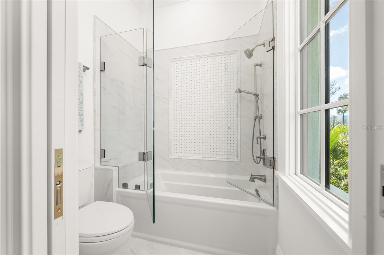 Image 86 of 100 For 361 Blvd Of The Presidents