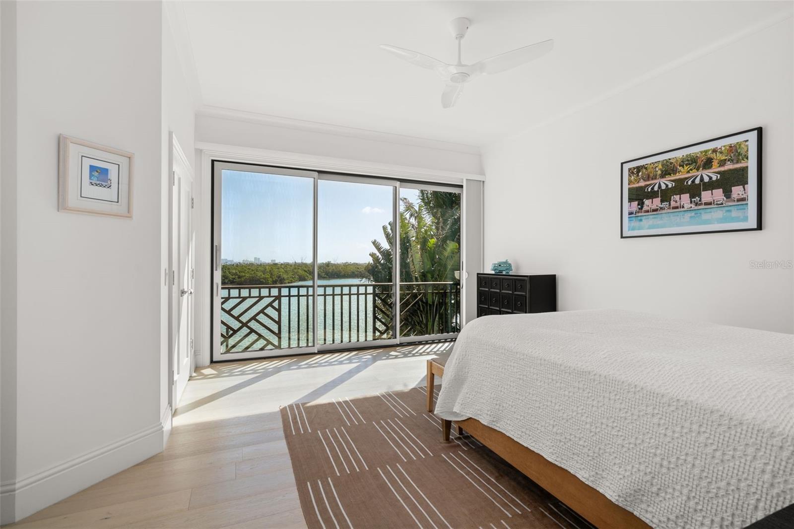 Image 91 of 100 For 361 Blvd Of The Presidents