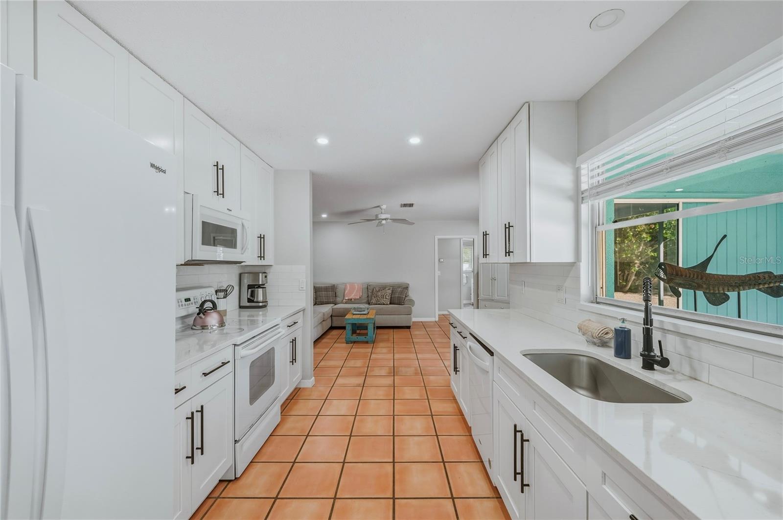 Image 13 of 42 For 1133 Montezuma Drive