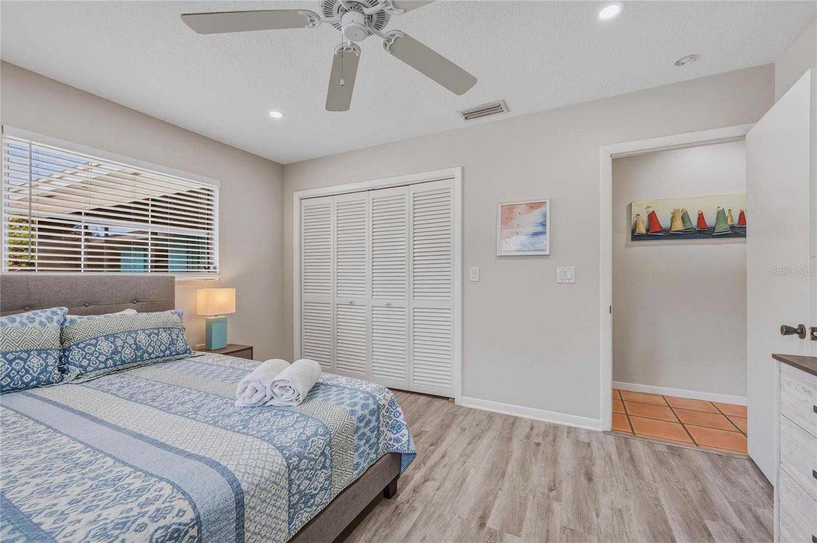 Image 21 of 42 For 1133 Montezuma Drive