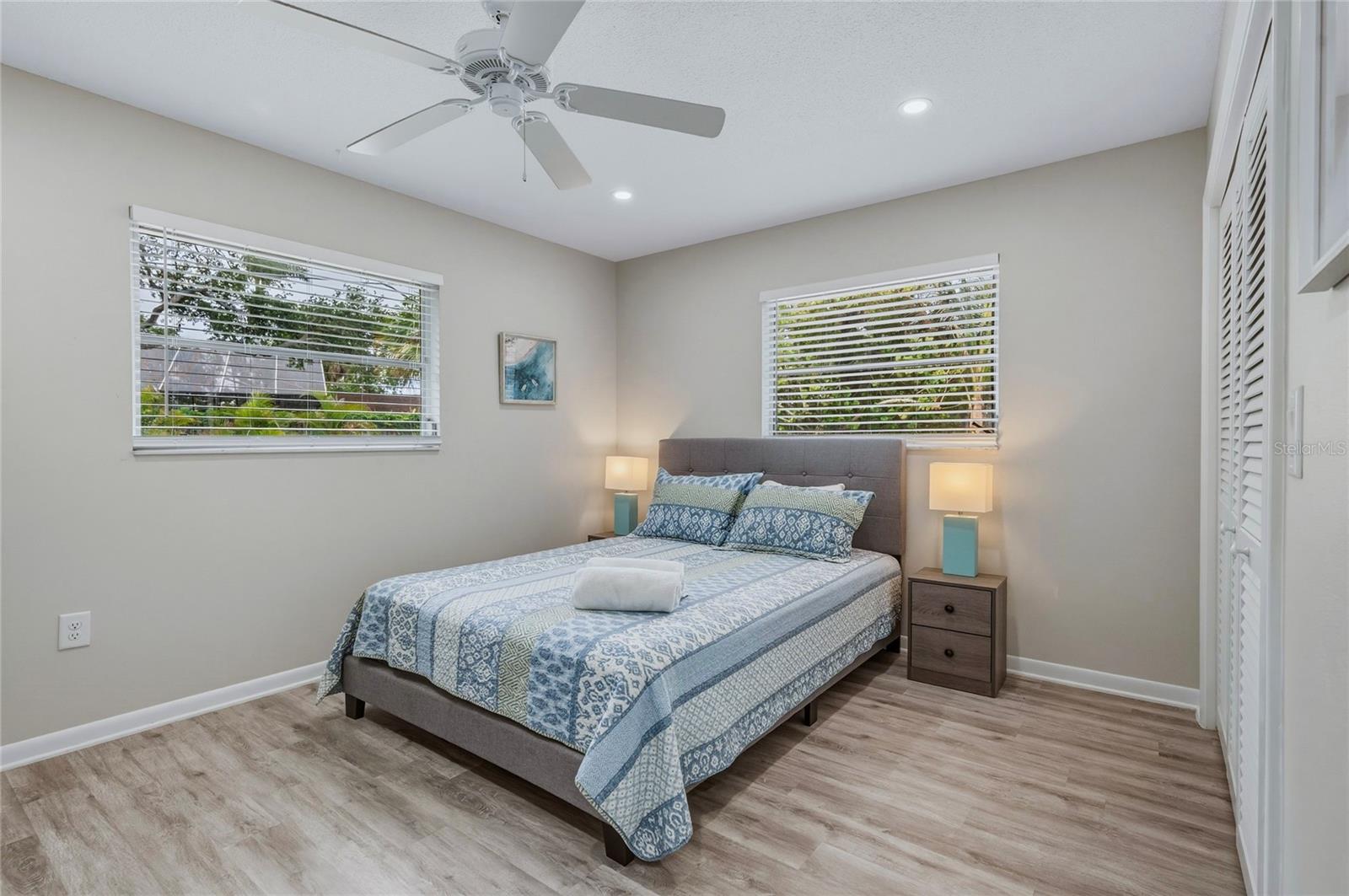 Image 22 of 42 For 1133 Montezuma Drive