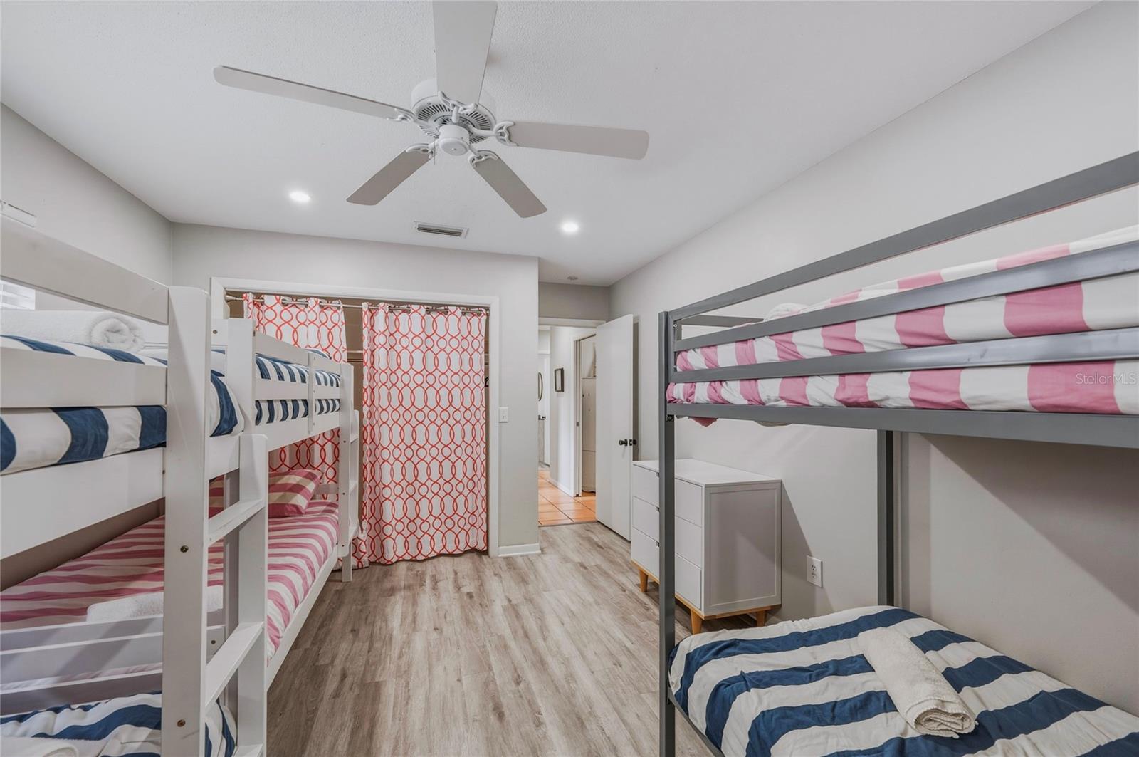 Image 29 of 42 For 1133 Montezuma Drive