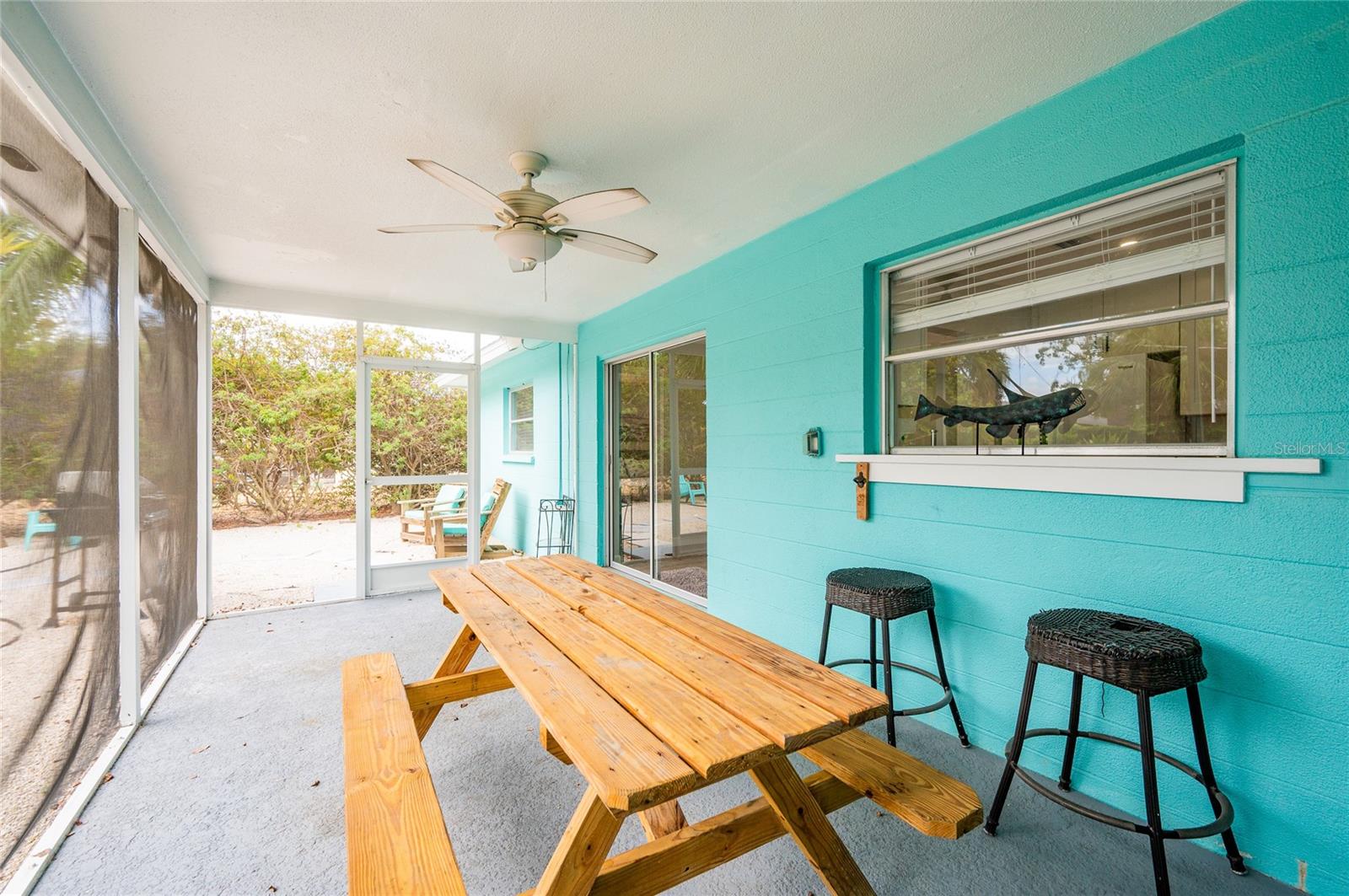 Image 30 of 42 For 1133 Montezuma Drive