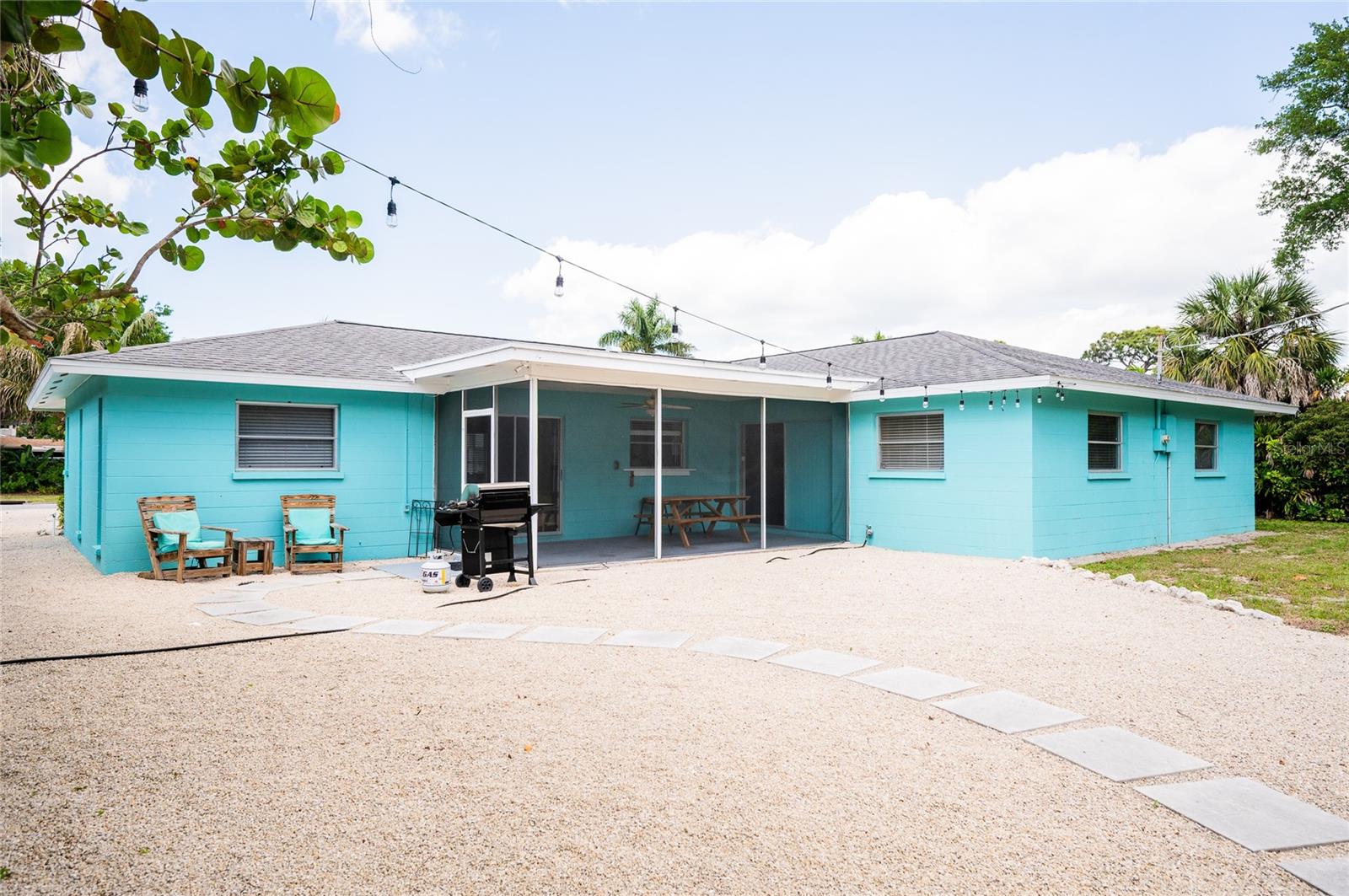 Image 34 of 42 For 1133 Montezuma Drive