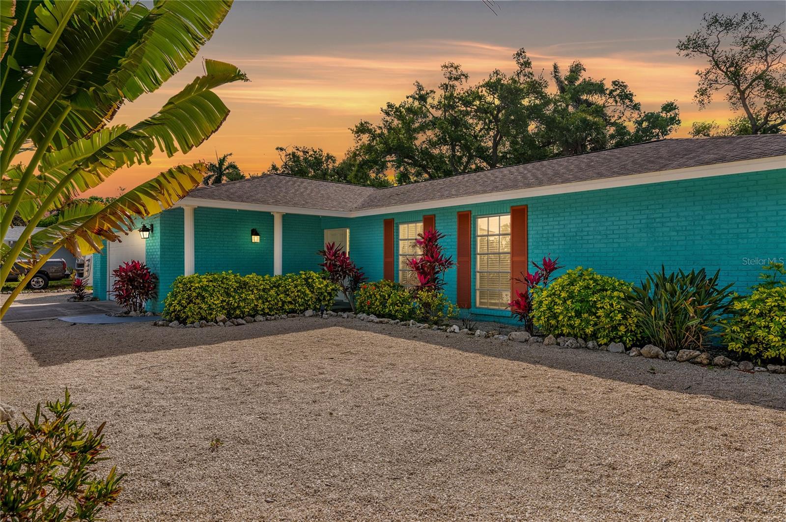 Image 6 of 42 For 1133 Montezuma Drive