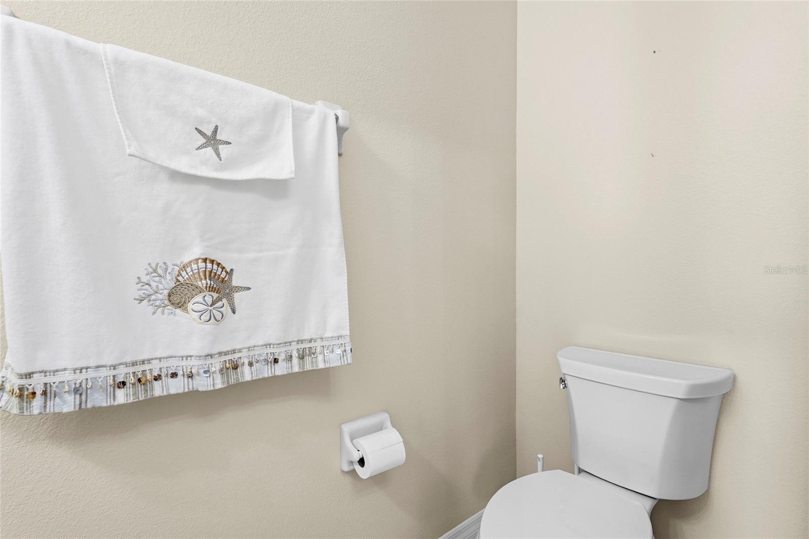 Image 22 of 57 For 8457 Karpeal Drive