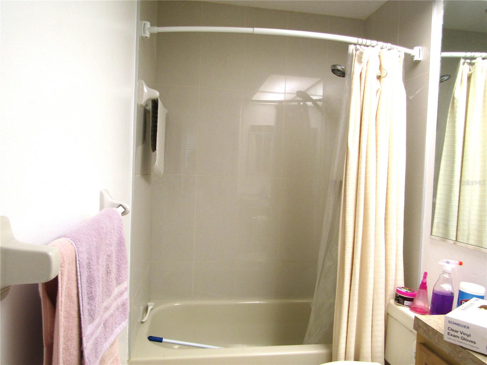 Image 8 of 9 For 4550 Morningside 41