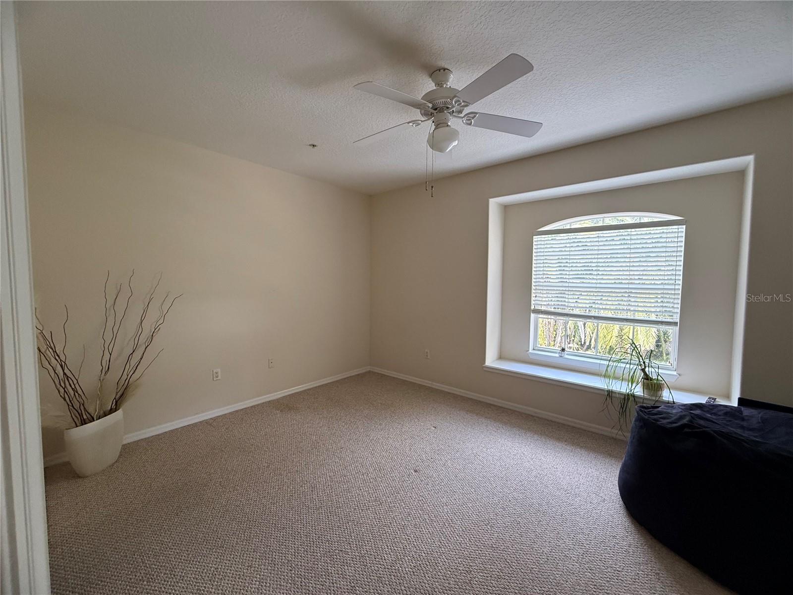 Image 11 of 49 For 3625 Square West Lane 4