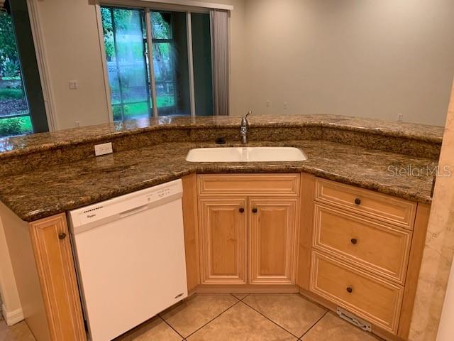 Image 18 of 49 For 3625 Square West Lane 4