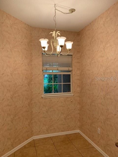 Image 20 of 49 For 3625 Square West Lane 4