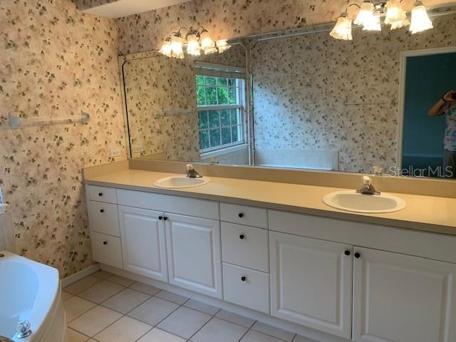 Image 30 of 49 For 3625 Square West Lane 4