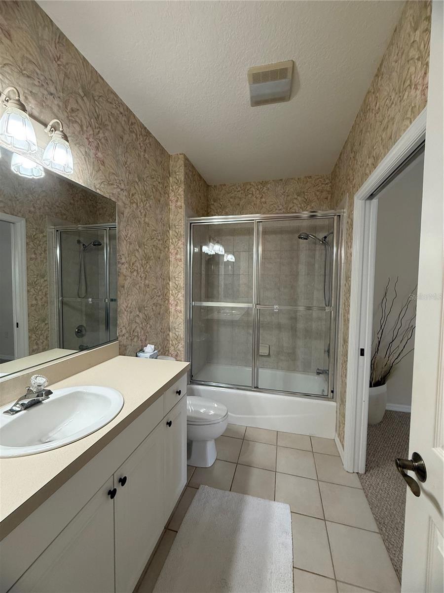 Image 8 of 49 For 3625 Square West Lane 4