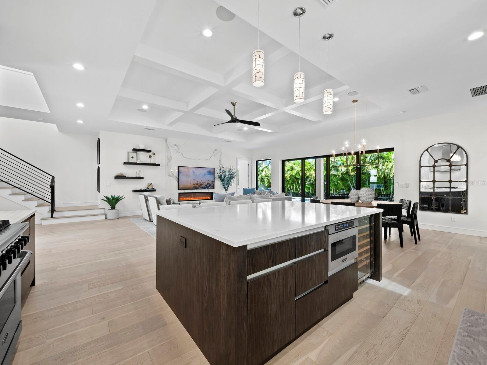 Image 14 of 43 For 1717 Alta Vista Street