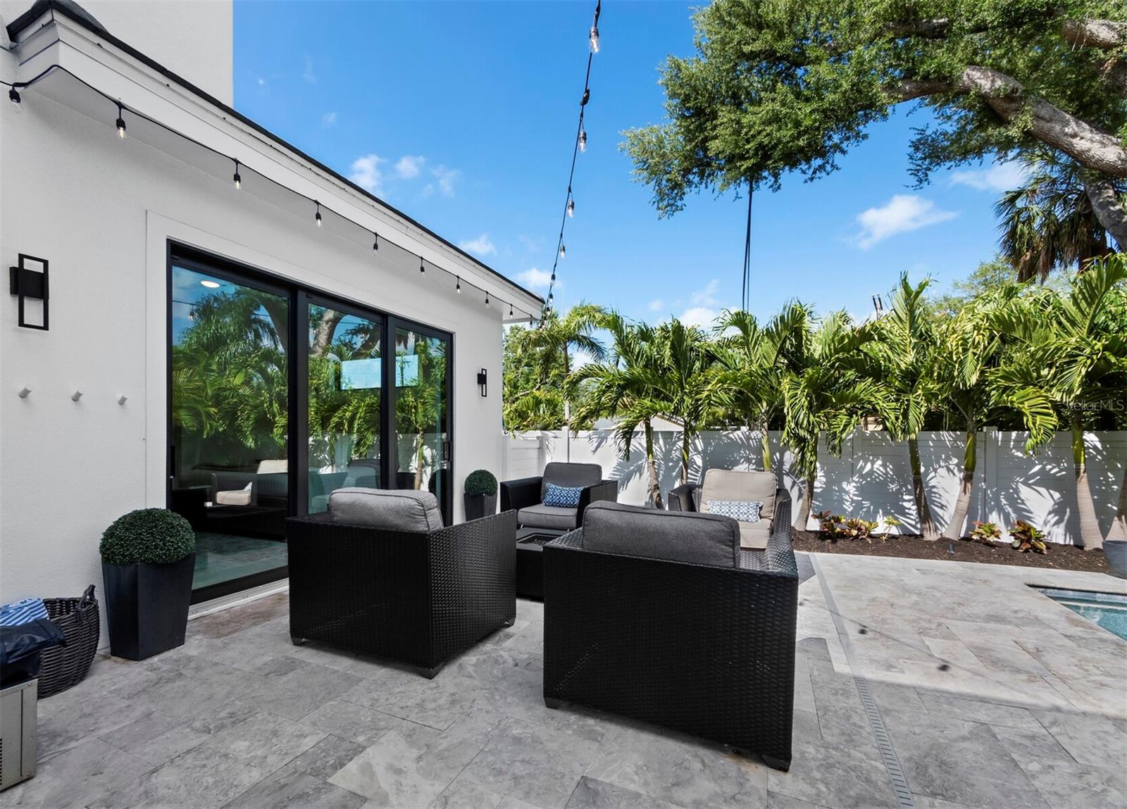 Image 20 of 43 For 1717 Alta Vista Street