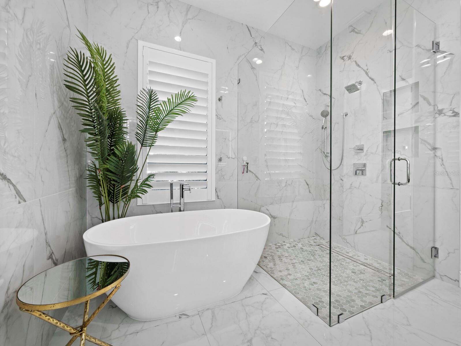 Image 23 of 43 For 1717 Alta Vista Street