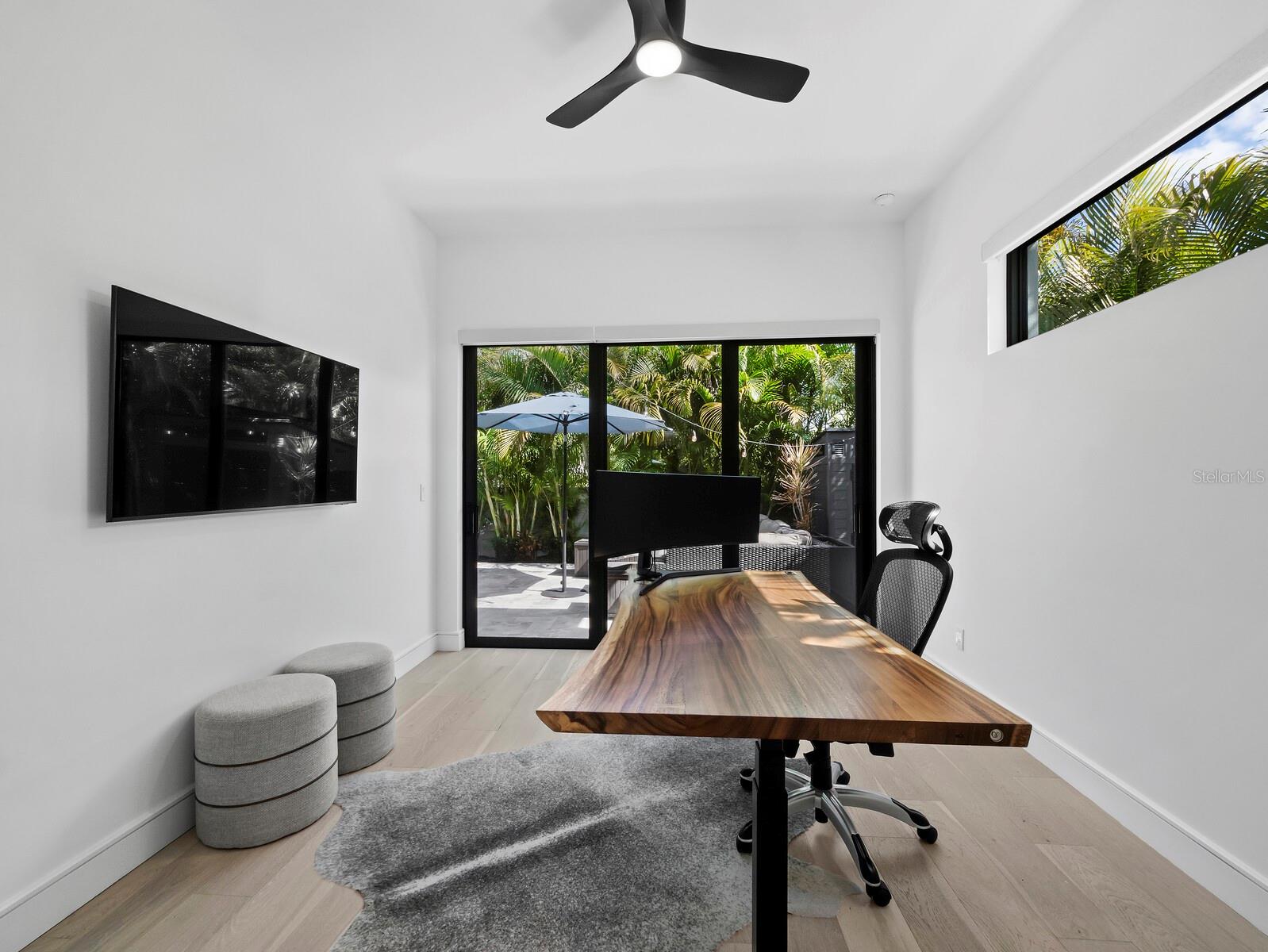 Image 24 of 43 For 1717 Alta Vista Street