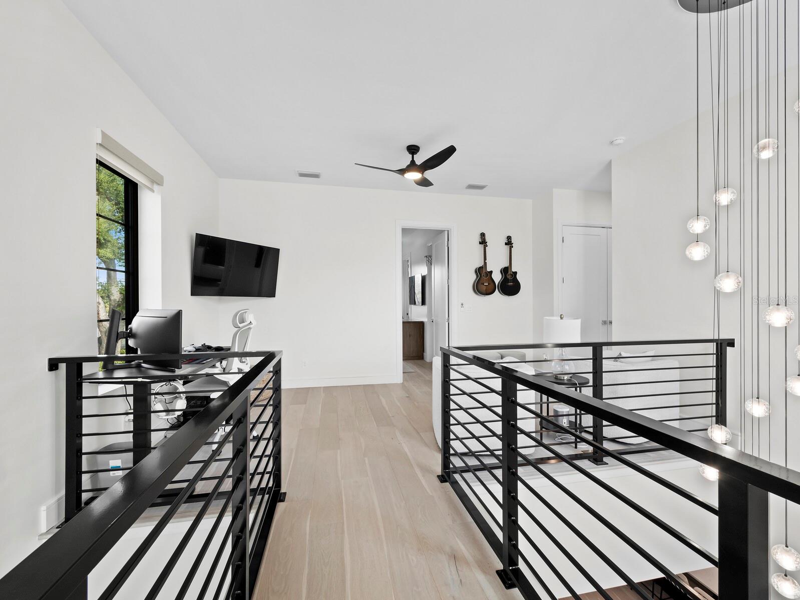 Image 28 of 43 For 1717 Alta Vista Street