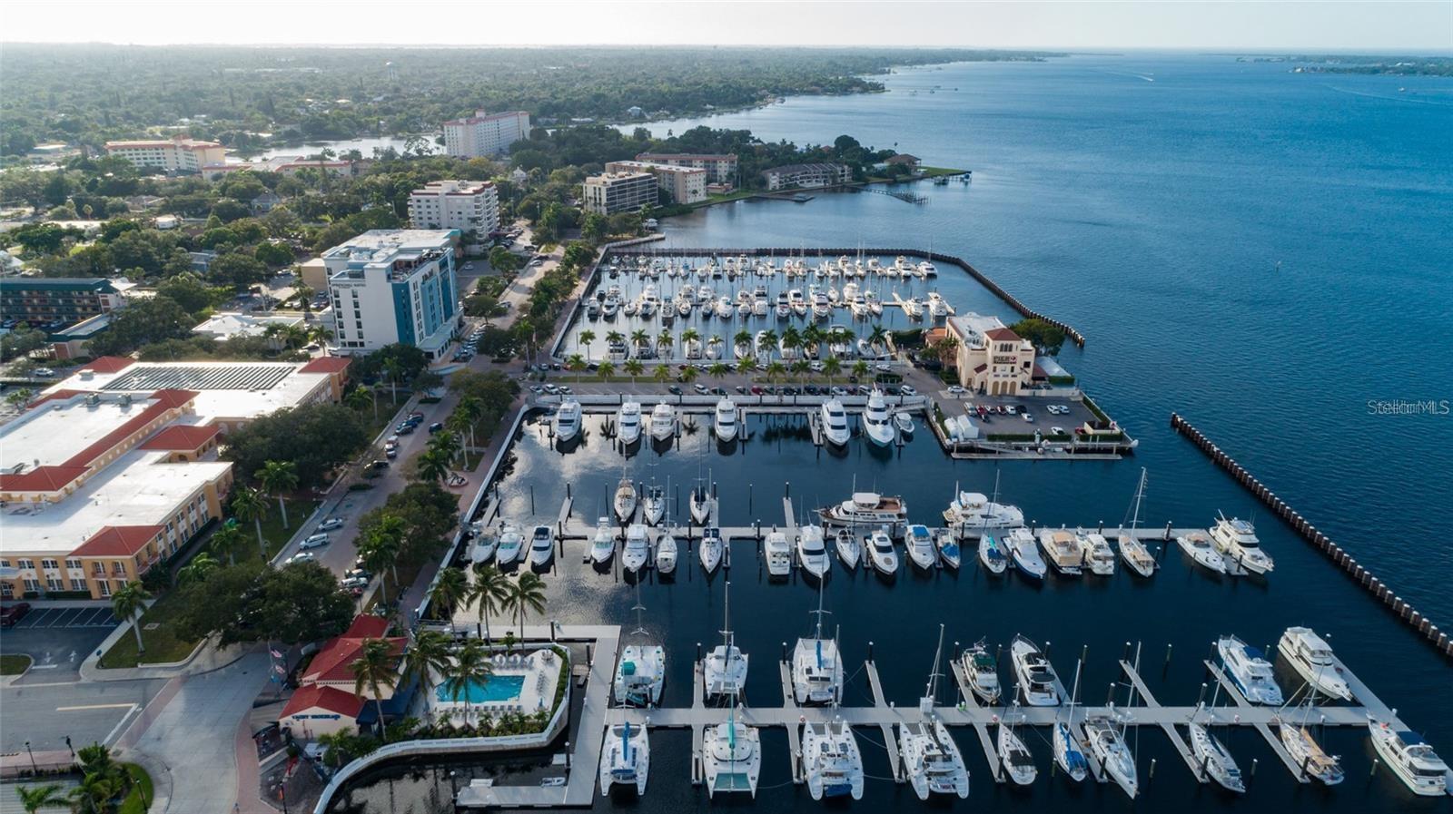 Image 3 of 10 For 1400 Barcarrota Boulevard 201