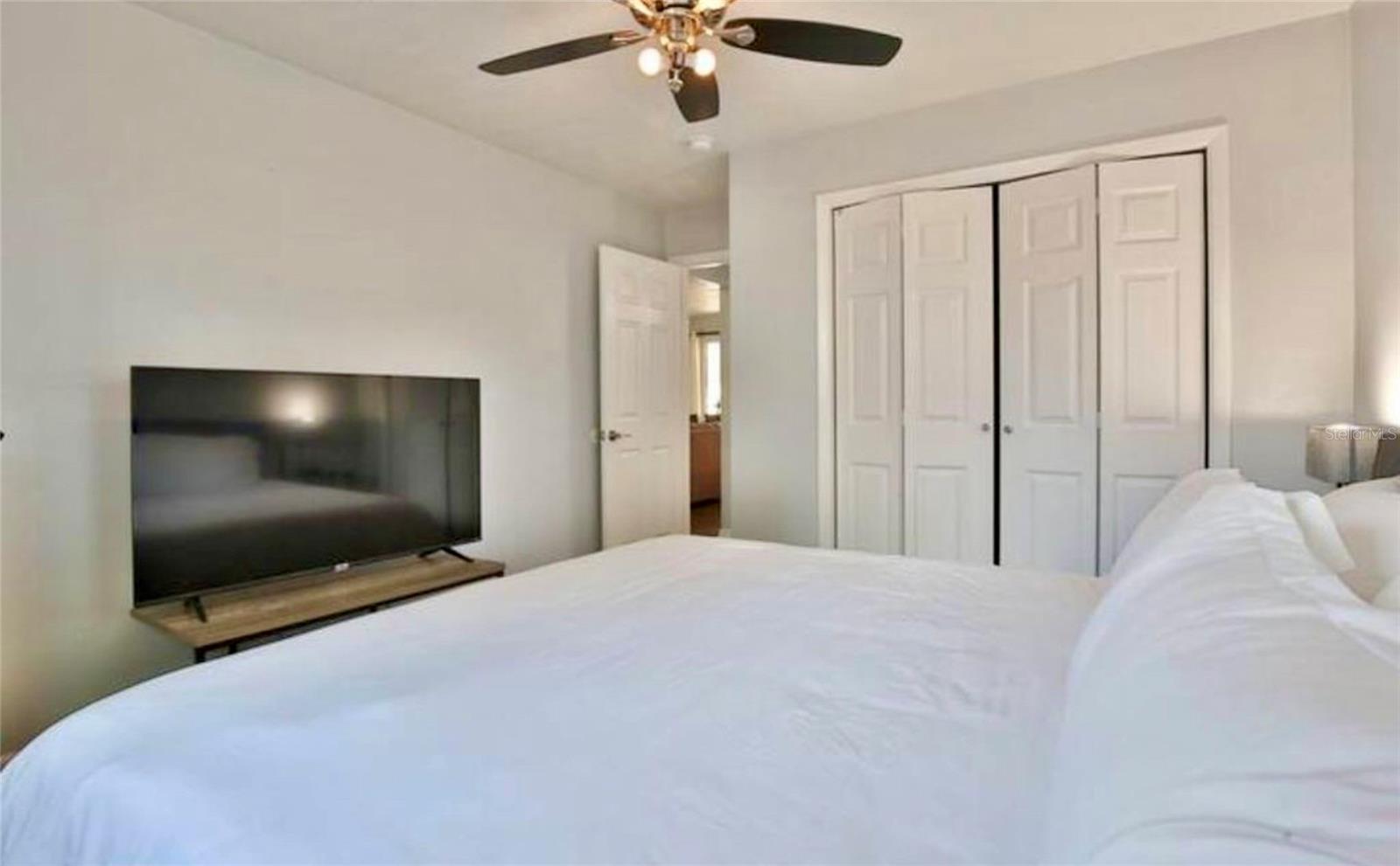 Listing photo id 11 for 3113 Mcintosh Road