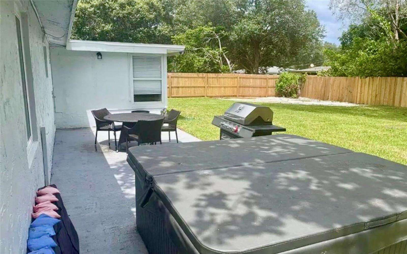 Listing photo id 1 for 3113 Mcintosh Road