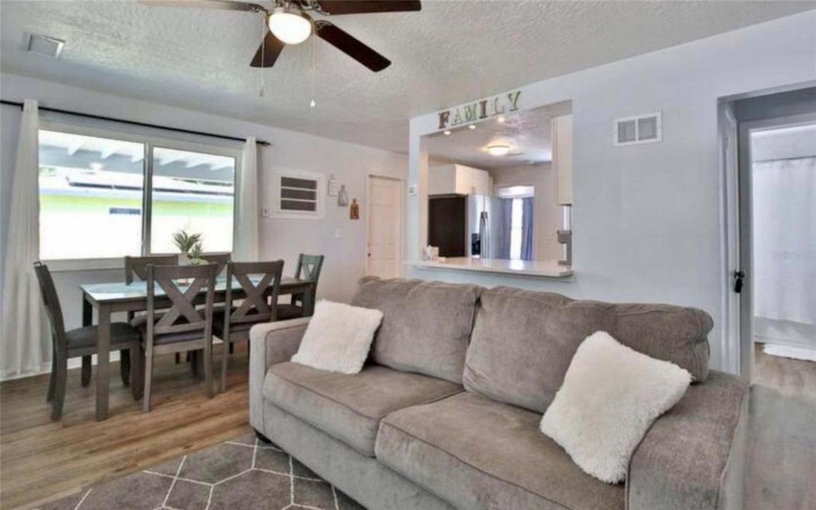 Listing photo id 3 for 3113 Mcintosh Road