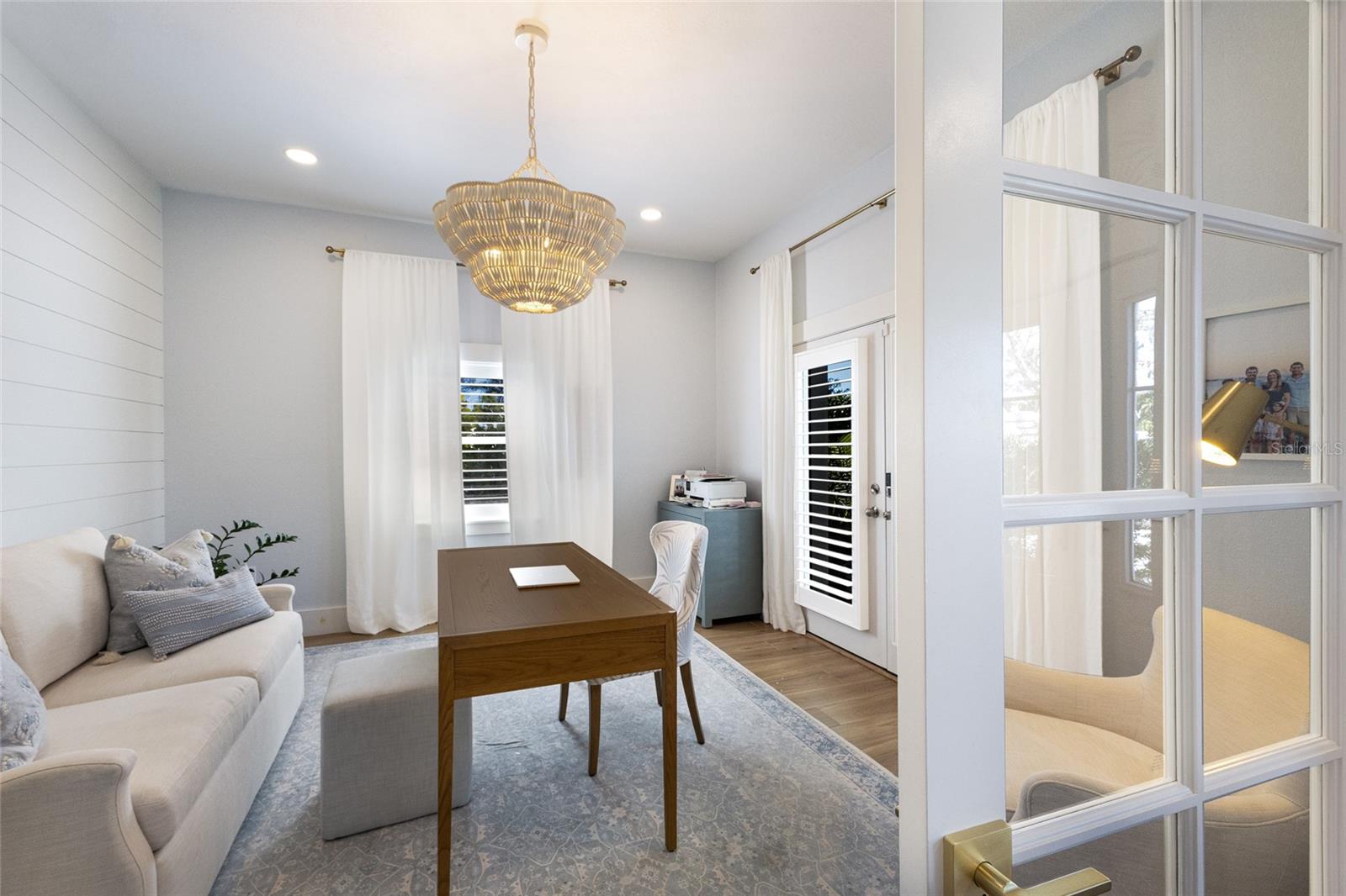 Image 12 of 90 For 1519 Riverview Lane