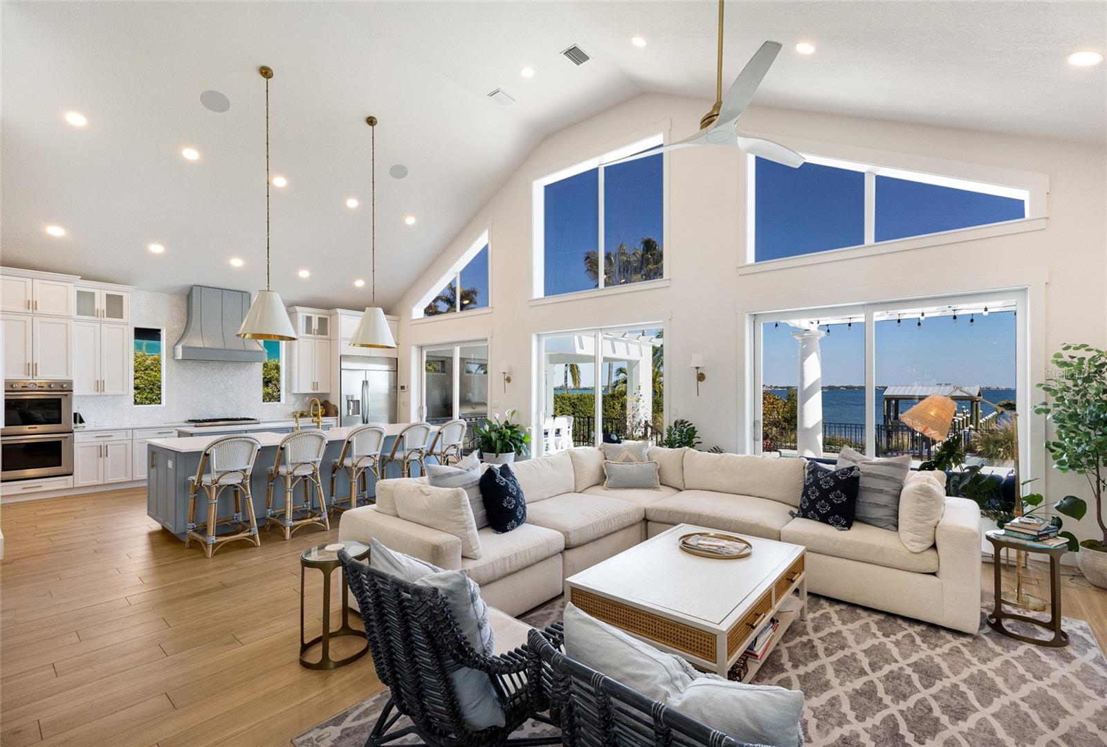 Image 20 of 90 For 1519 Riverview Lane