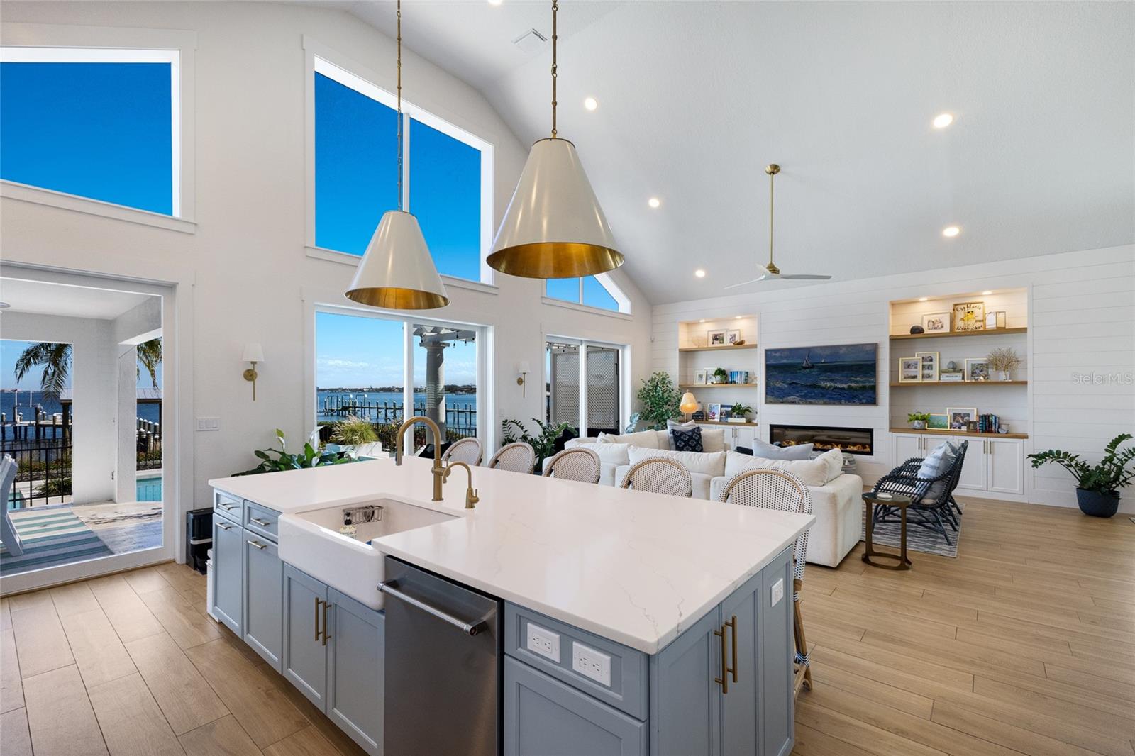 Image 24 of 90 For 1519 Riverview Lane