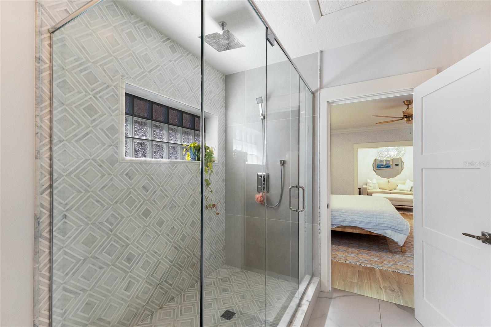 Image 36 of 90 For 1519 Riverview Lane