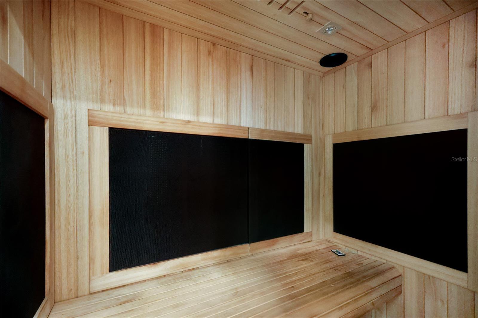 Image 42 of 90 For 1519 Riverview Lane