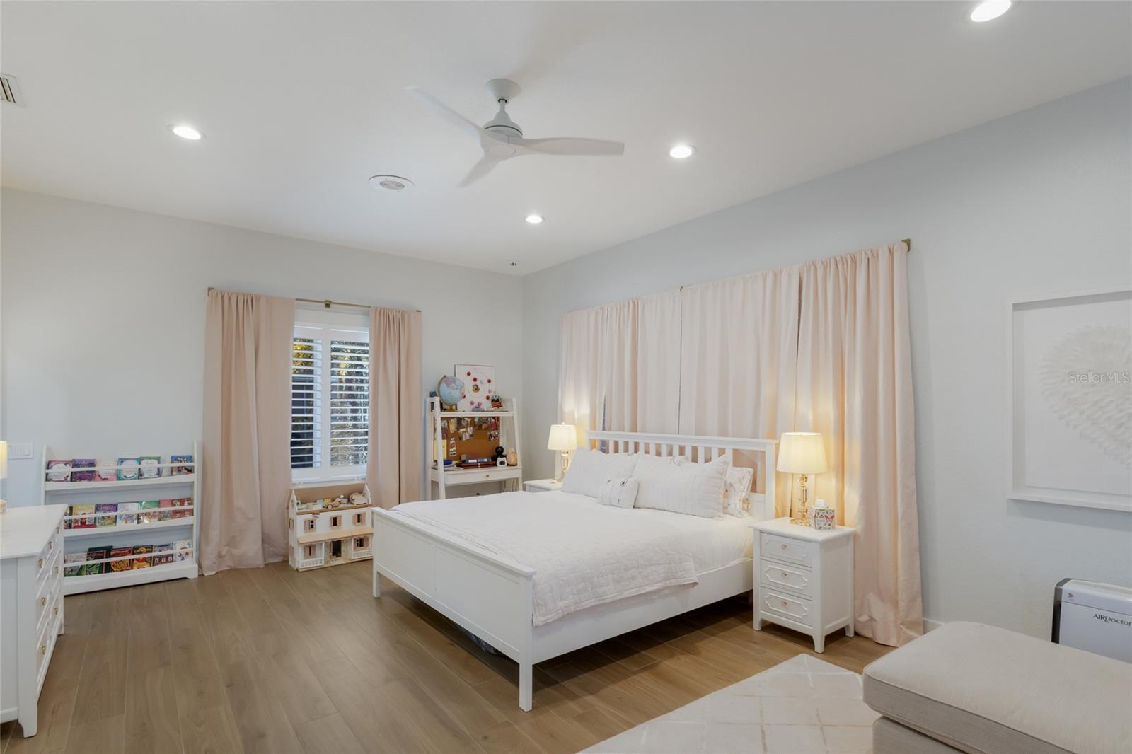 Image 54 of 90 For 1519 Riverview Lane