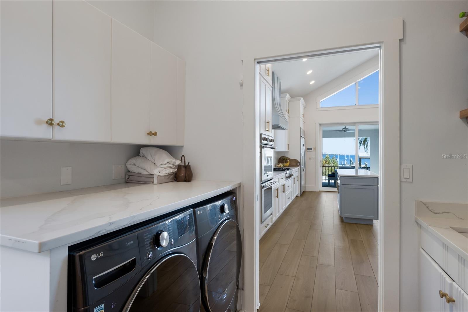 Image 62 of 90 For 1519 Riverview Lane