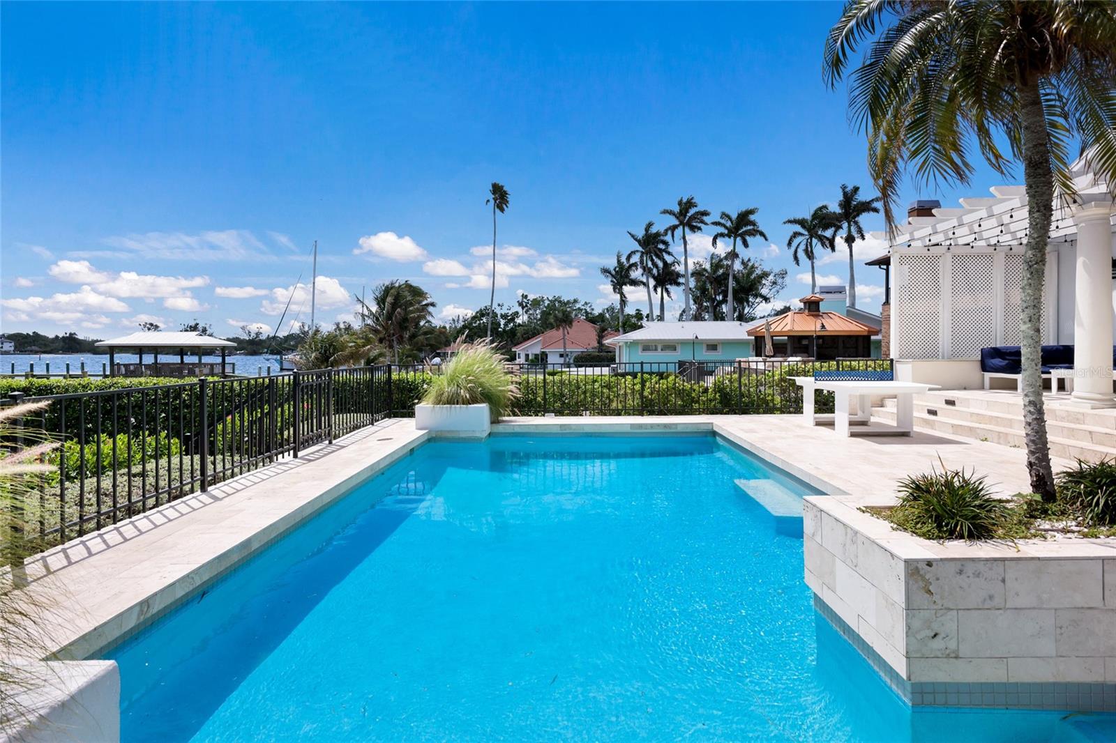 Image 68 of 90 For 1519 Riverview Lane