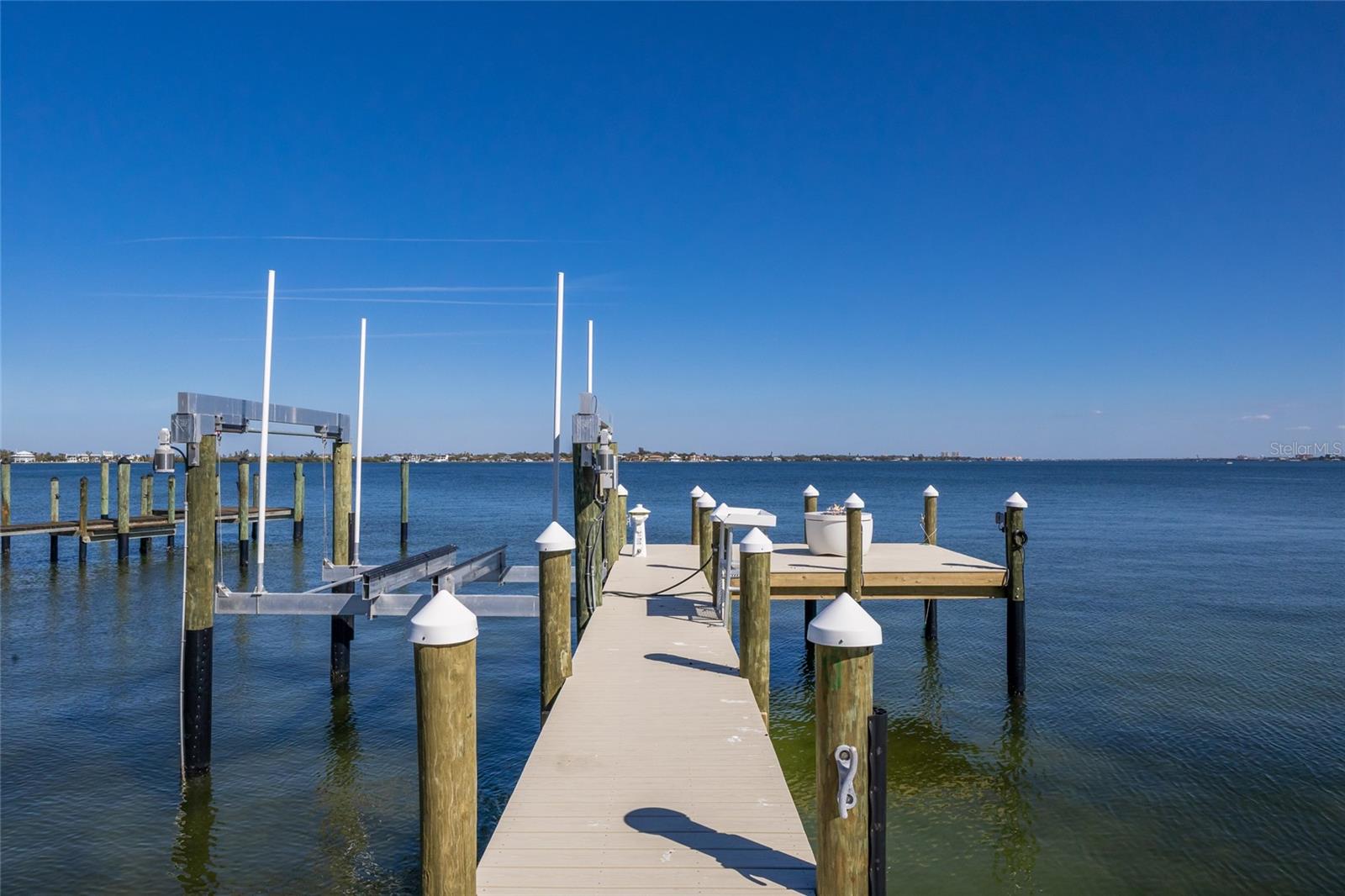 Image 77 of 90 For 1519 Riverview Lane